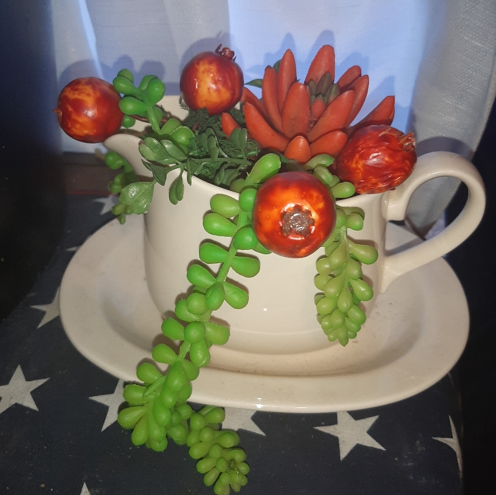 Elegant floral kitchen decor